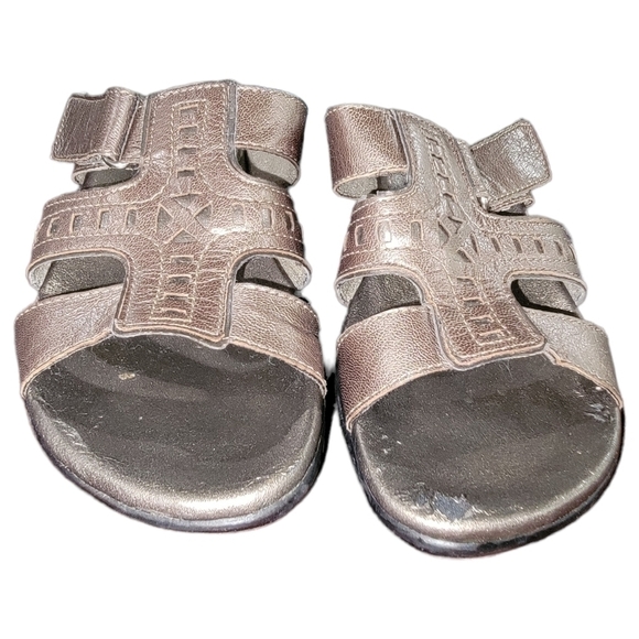 5/$10 Clarks bendable dress sandals size 5M - Picture 4 of 12